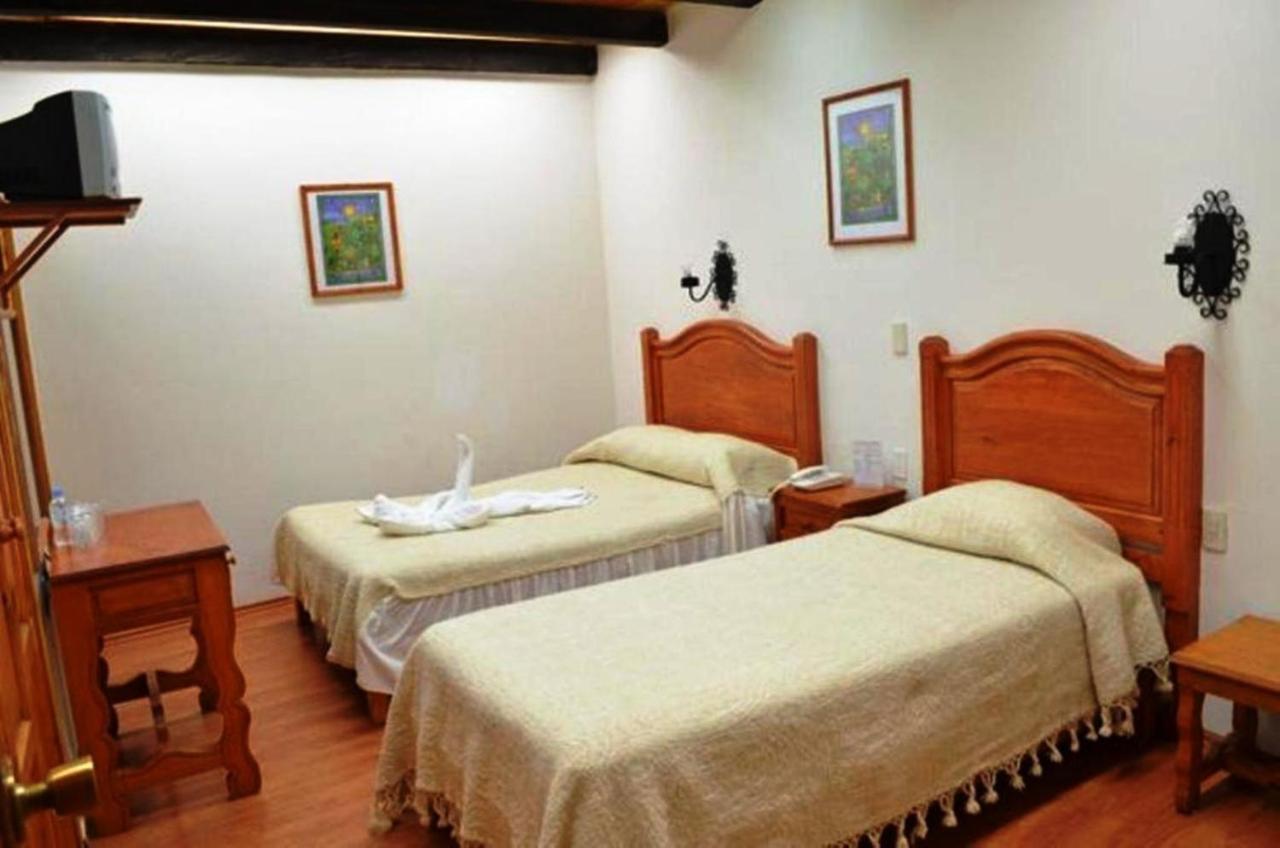 Hotel Don Quijote San Cristóbal de Las Casas Екстериор снимка