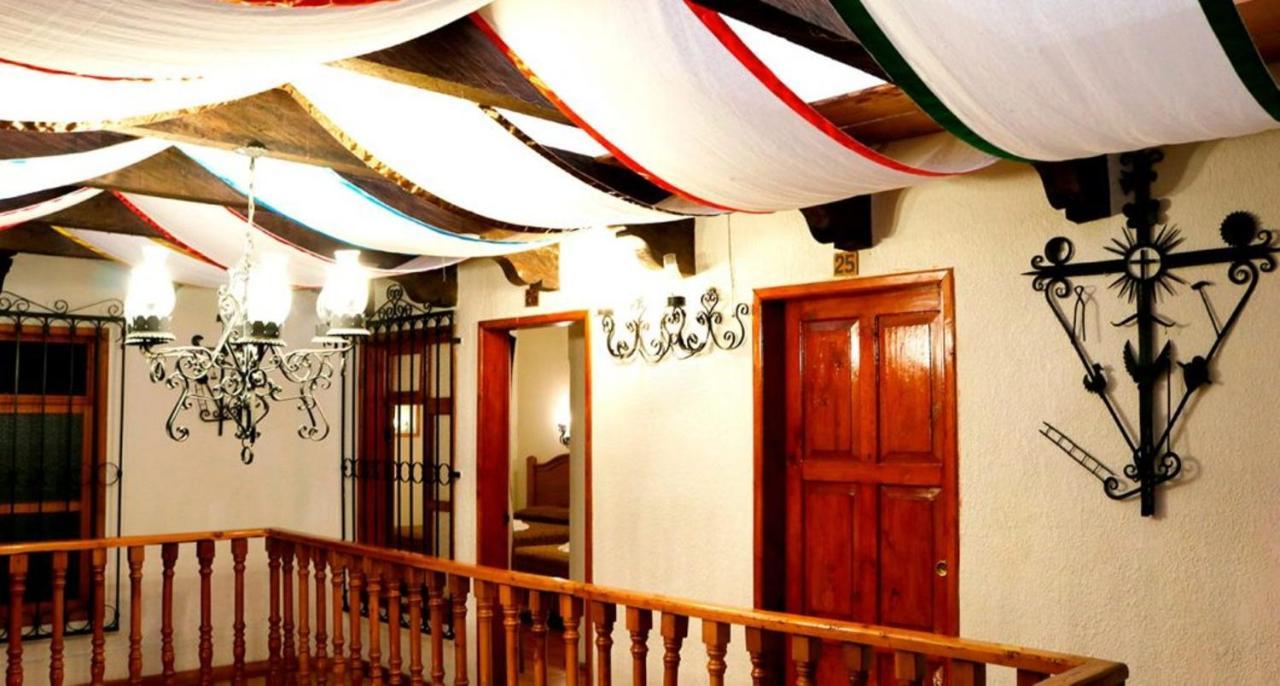 Hotel Don Quijote San Cristóbal de Las Casas Екстериор снимка