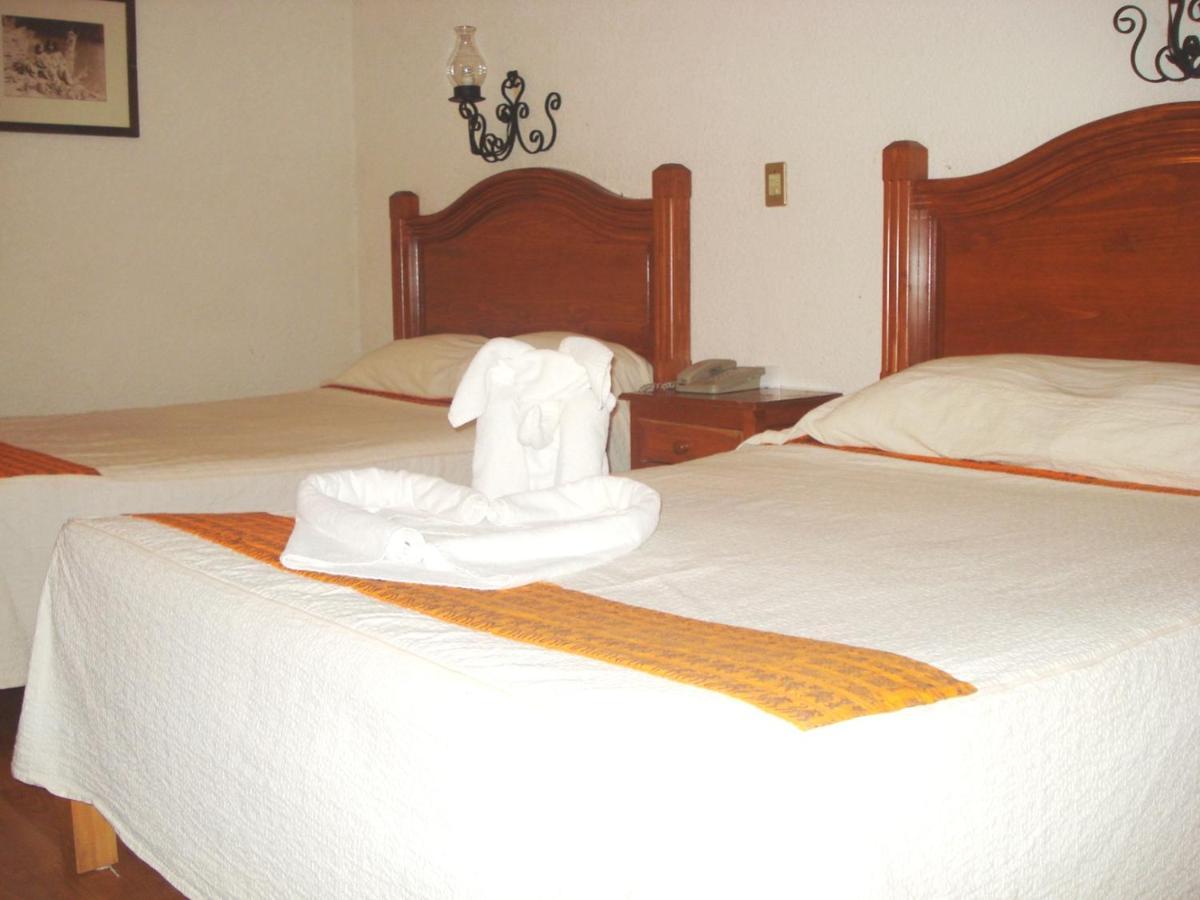 Hotel Don Quijote San Cristóbal de Las Casas Екстериор снимка