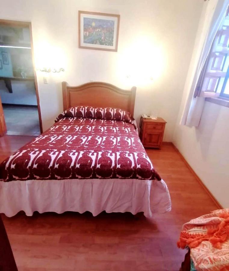 Hotel Don Quijote San Cristóbal de Las Casas Екстериор снимка