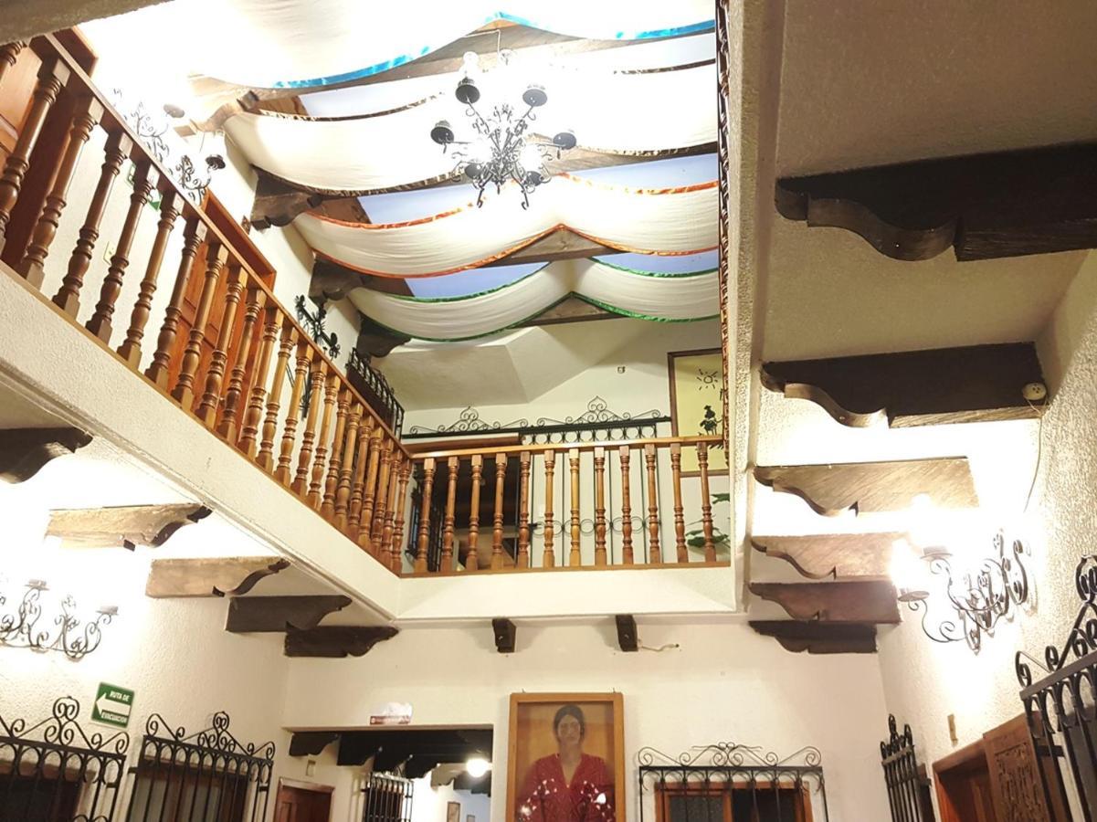 Hotel Don Quijote San Cristóbal de Las Casas Екстериор снимка