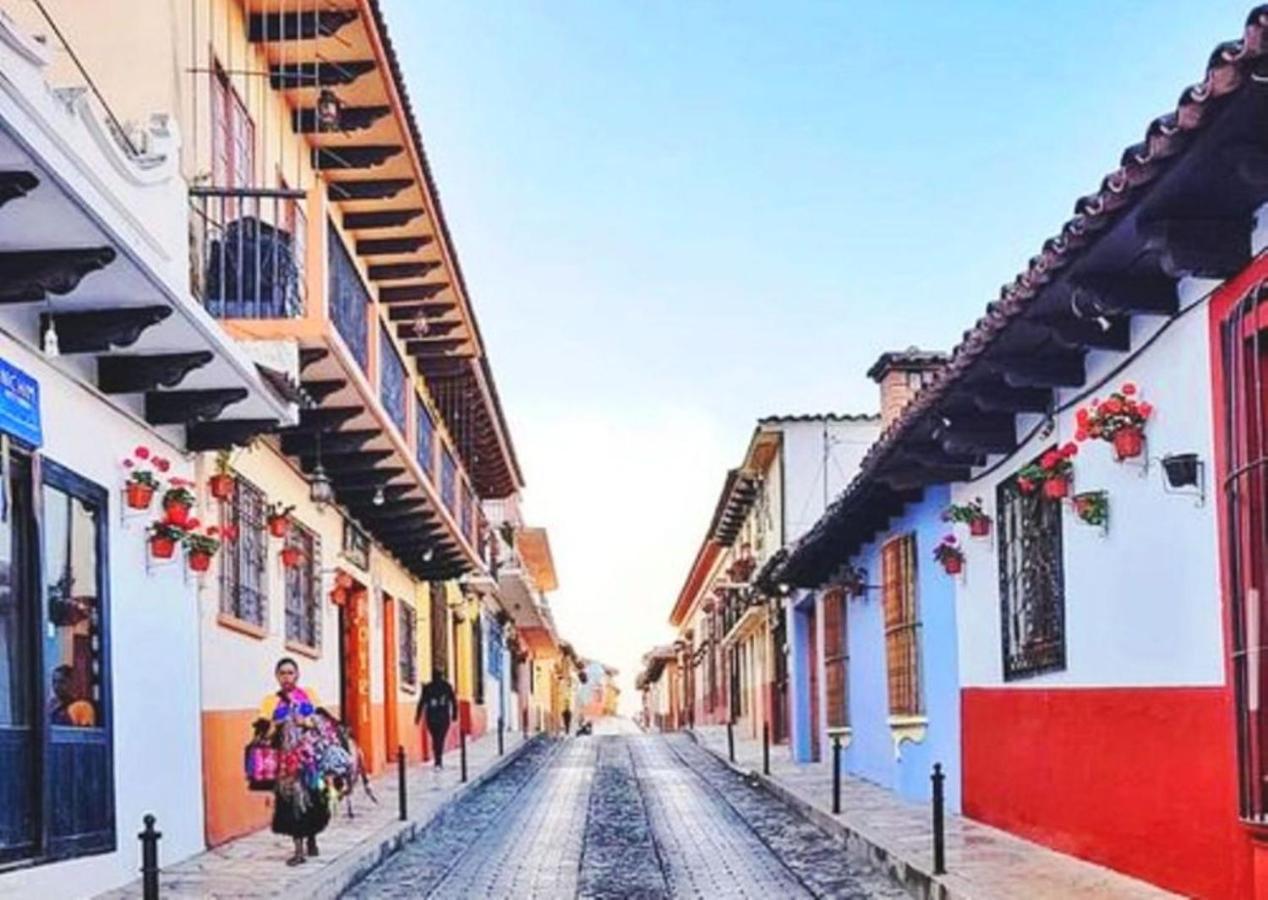 Hotel Don Quijote San Cristóbal de Las Casas Екстериор снимка