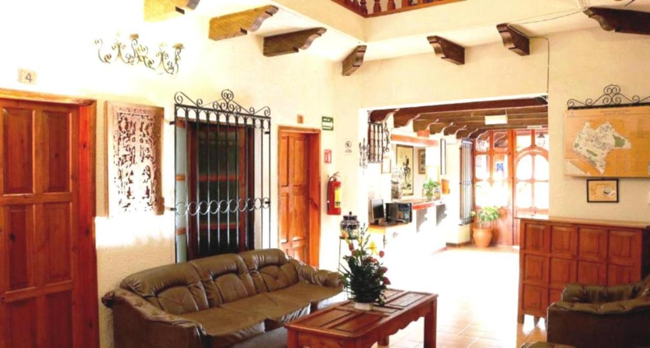 Hotel Don Quijote San Cristóbal de Las Casas Екстериор снимка