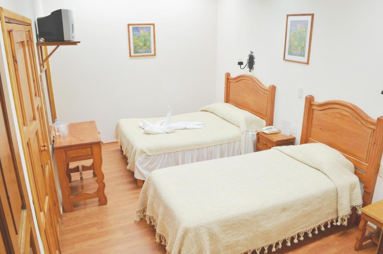 Hotel Don Quijote San Cristóbal de Las Casas Екстериор снимка
